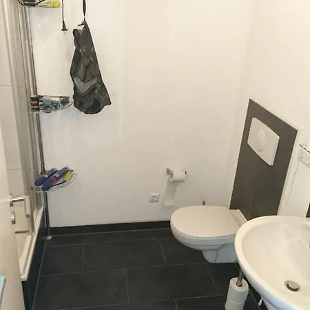 Lux 44 *